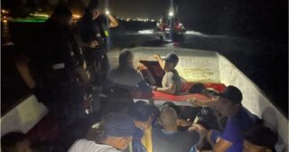 Detienen a 11 venezolanos cuando intentaban ingresar clandestinamente a Aruba